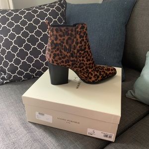 NWT Marc Fisher, Leopard 🐆 print booties!